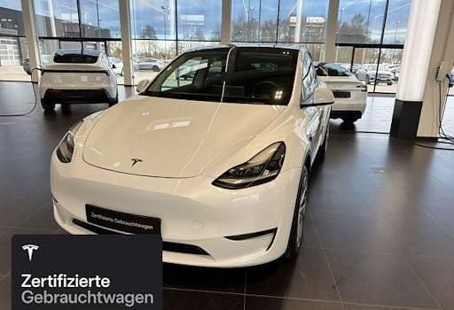 Gebraucht Tesla Model Y 273 kW (372 PS) 2023 Weiß SUV