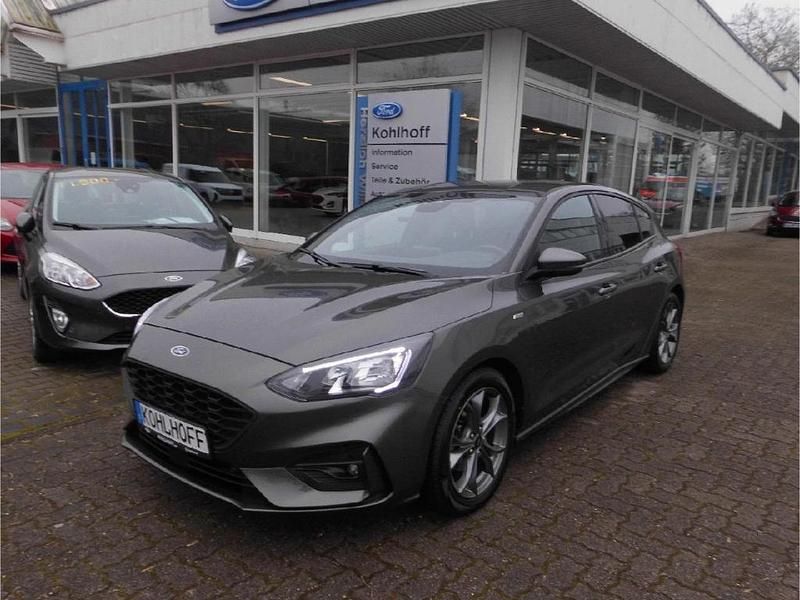 Gebraucht Ford Focus 155 PS (114 kW) 2020 Magneticgrau (metallic) (metallic) Limousine