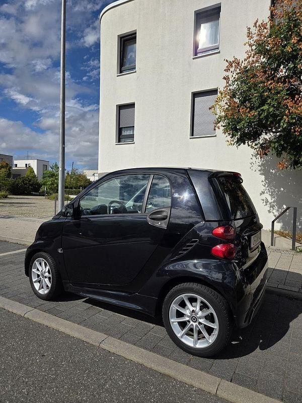 Schwarz Gebraucht 2014 Smart ForTwo Coupé Kleinwagen | 4.890 € (Guter Preis) - Bild 1/4