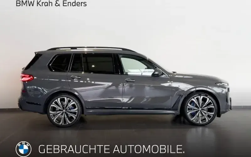 Gebraucht BMW X7 M Sport 530 PS (389 kW) 2023 Dravitgrau metallic SUV
