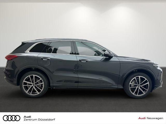 Neu Audi Q5 Advanced 204 PS (150 kW) 2025 Grau SUV