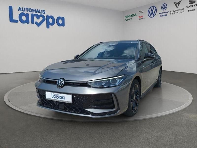 Neu VW Passat R-line 193 PS (141 kW) 2025 Grau Kombi