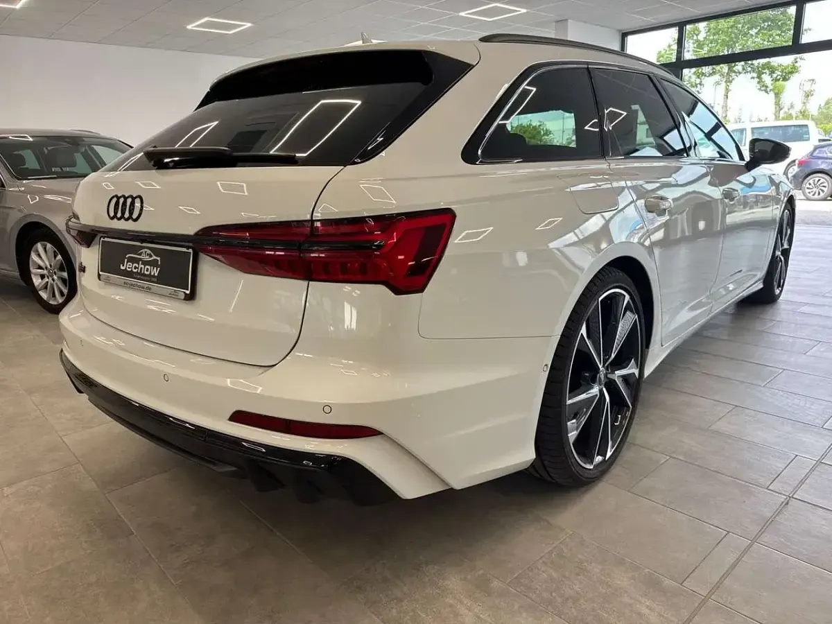 Gebraucht Audi S6 Sport 344 PS (253 kW) 2024 Gletscherweiß metallic Kombi