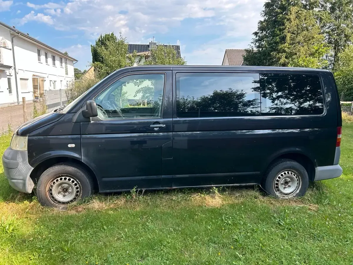 Gebraucht VW Multivan 131 PS (96 kW) 2007 Schwarz Van / Kleinbus