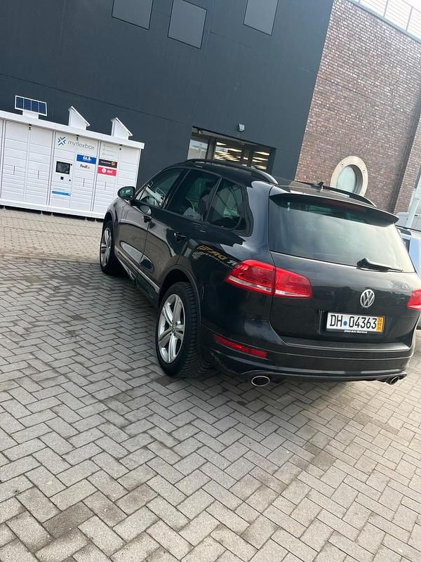 Gebraucht VW Touareg R-line 245 PS (180 kW) 2015 Schwarz SUV