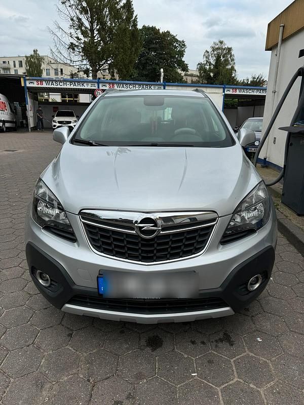 Grau Gebraucht 2015 Opel Mokka SUV | 11.000 € - Bild 1/4