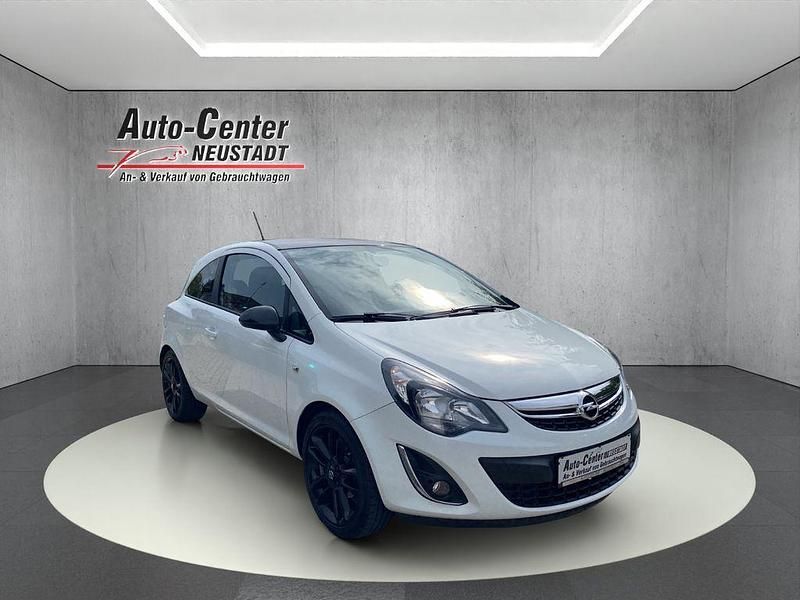 Weiß Gebraucht 2014 Opel Corsa Color Edition Kleinwagen | 7.980 € (Teuer) - Bild 1/4