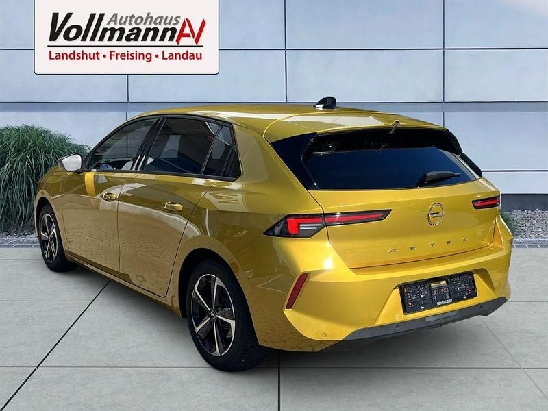 Gebraucht Opel Astra Edition 110 PS (80 kW) 2024 Gelb Limousine