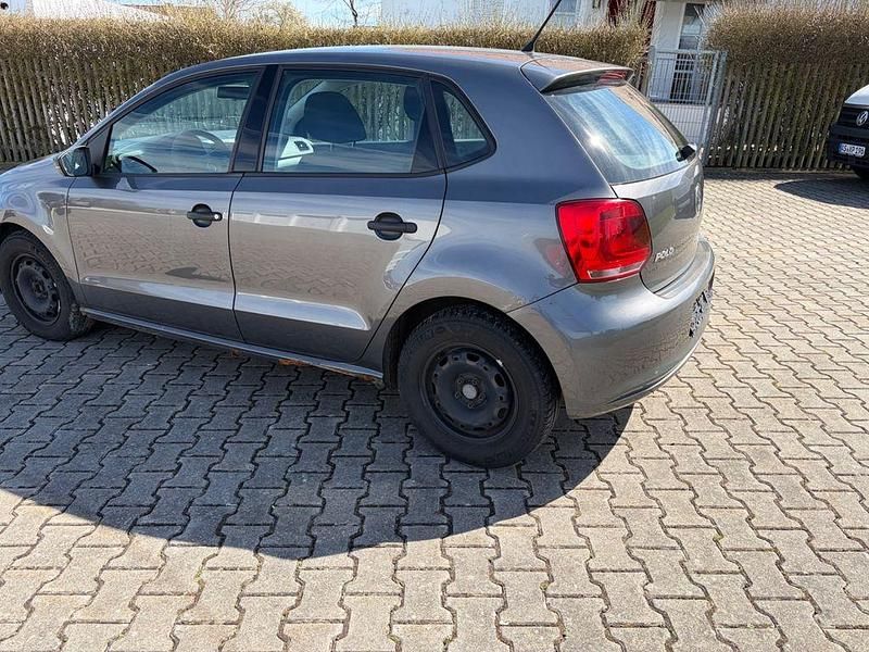 Gebraucht VW Polo Trendline 69 PS (50 kW) 2010 Blau Kleinwagen