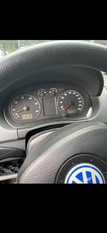 Gebraucht VW Polo 64 PS (47 kW) 2002 Blau Kleinwagen