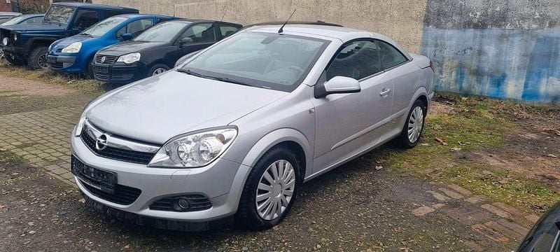 Gebraucht Opel Astra Cabriolet 140 PS (102 kW) 2007 Silber Cabrio