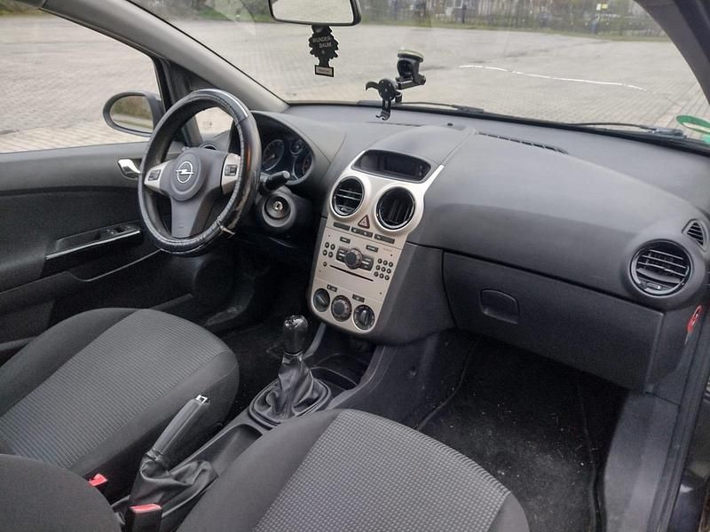 Gebraucht Opel Corsa 80 PS (58 kW) 2009 Schwarz Kleinwagen