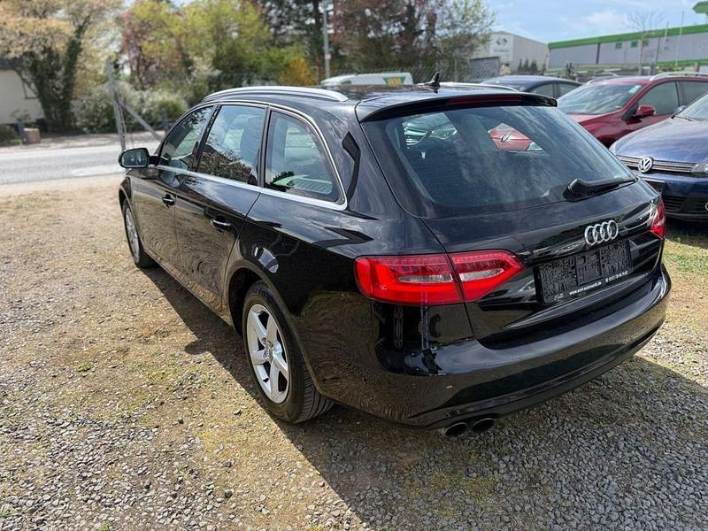 Gebraucht Audi A4 Ambiente 120 PS (88 kW) 2014 Schwarz Kombi
