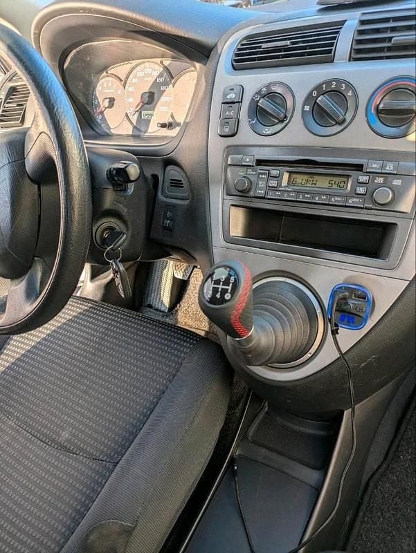 Second-hand Honda Civic LS 90 CP (66 kW) 2003 Argintiu Coupe