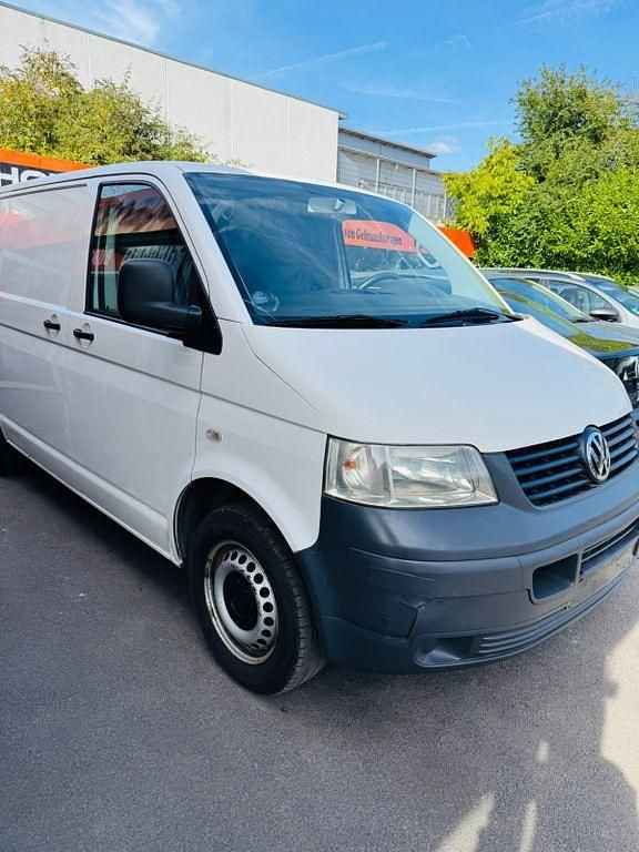 Weiß Gebraucht 2013 VW T5 Van | 6.500 € (Etwas zu teuer) - Bild 1/4