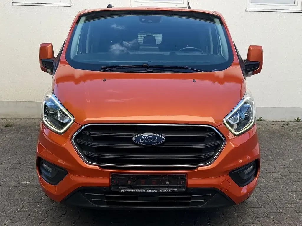 Gebraucht Ford Transit Custom Trend 170 PS (125 kW) 2019 Orange Van / Kleinbus