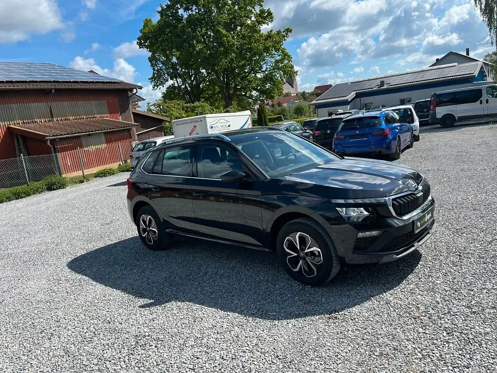 Gebraucht Skoda Kamiq Selection 116 PS (85 kW) 2025 Black magic perl SUV