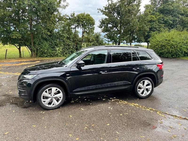 Schwarz Gebraucht 2020 Skoda Kodiaq Soleil SUV | 23.900 € (Guter Preis) - Bild 1/4