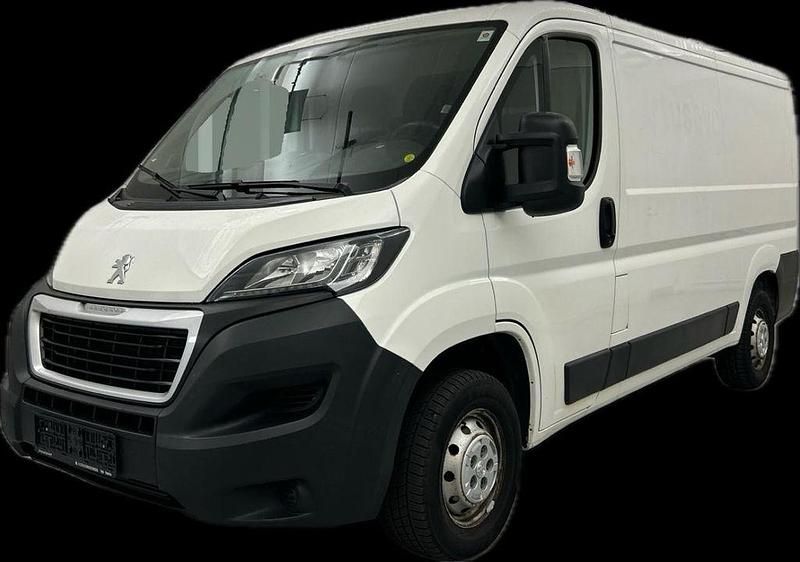 Weiß Gebraucht 2020 Peugeot Boxer Premium Van | 15.470 € (Guter Preis) - Bild 1/4