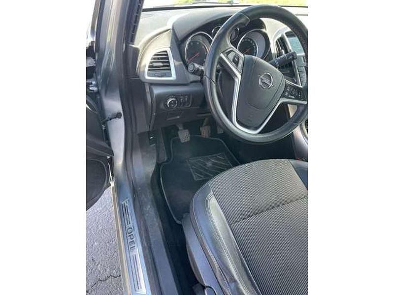 Second-hand Opel Astra Innovation 131 CP (96 kW) 2013 Argintiu Break