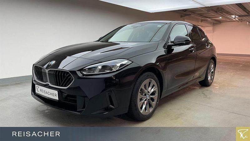 Schwarz Neu 2026 BMW 120 Sport Line Kleinwagen | 33.290 € (Superpreis) - Bild 1/4