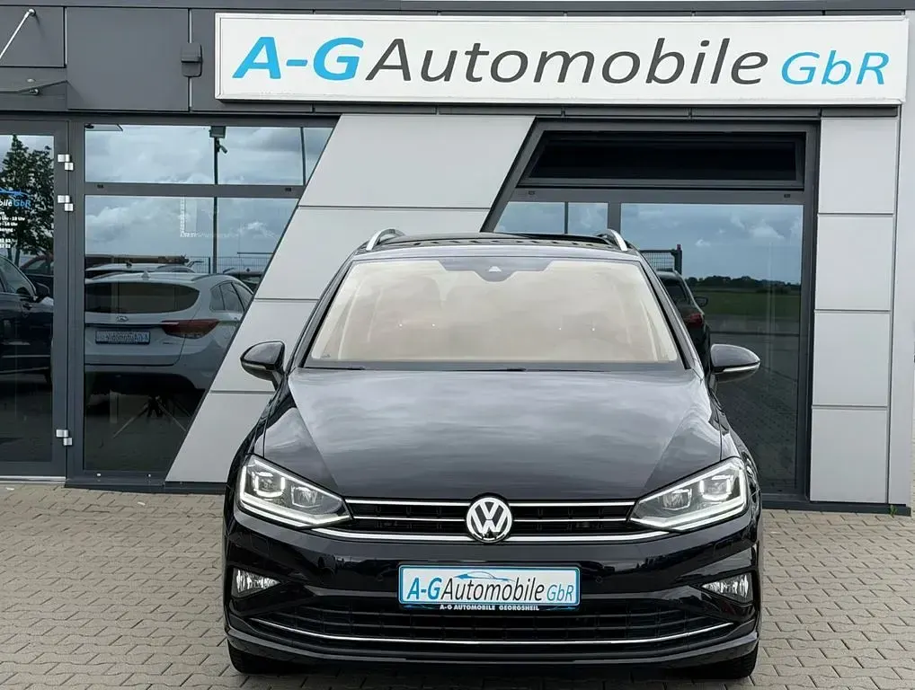 Gebraucht VW Golf VII Highline 150 PS (110 kW) 2020 Schwarz Van / Kleinbus