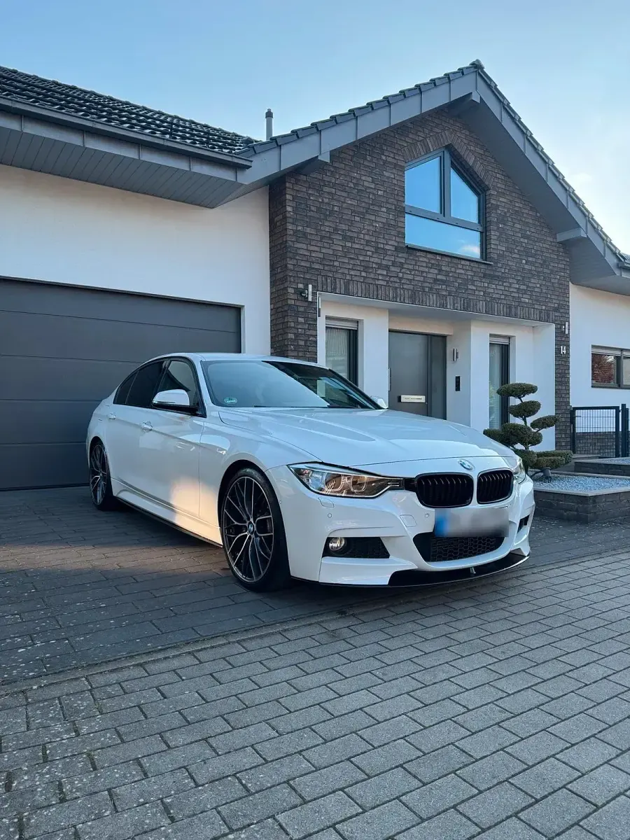 Gebraucht BMW 320 Performance 184 PS (135 kW) 2013 Weiß Limousine