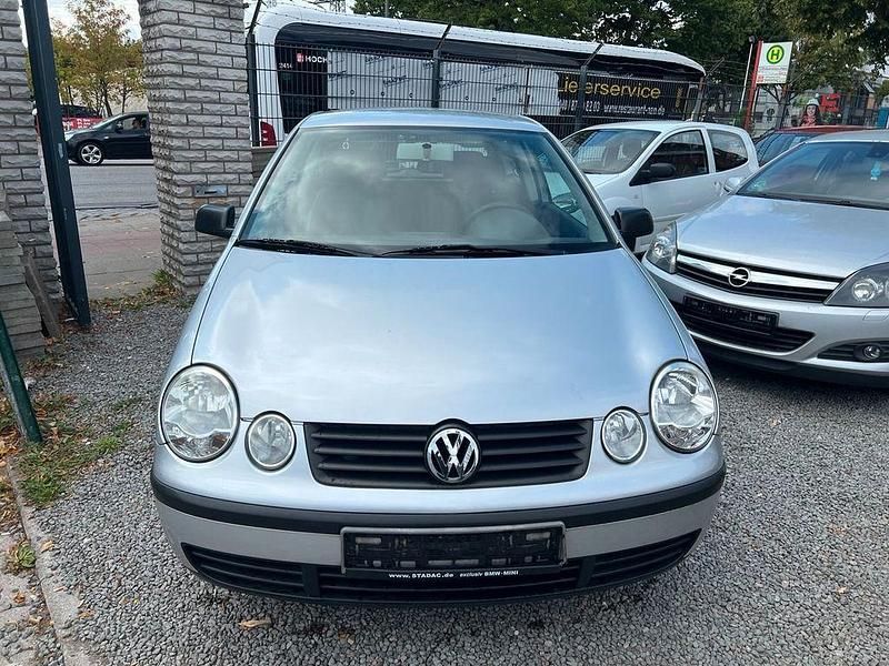 Silber Gebraucht 2003 VW Polo Basis Kleinwagen | 2.000 € (Fairer Preis) - Bild 1/4