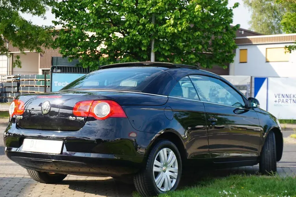 Gebraucht VW Eos 140 PS (102 kW) 2009 Schwarz Cabrio