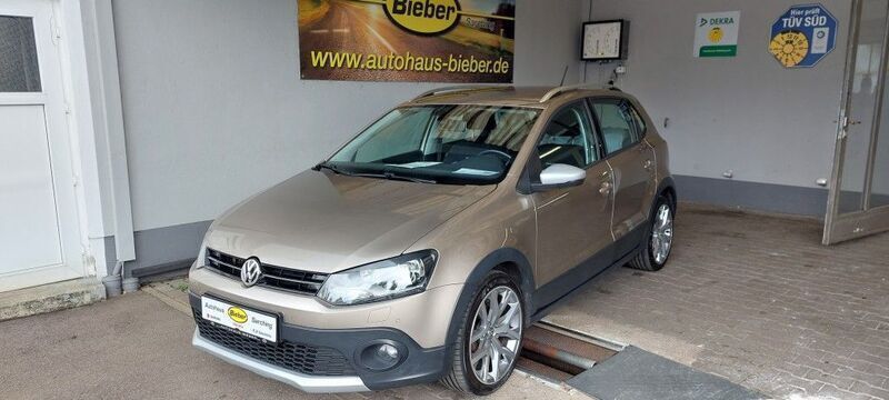 Beige Gebraucht 2016 VW Polo Cross Kleinwagen | 10.390 € (Fairer Preis) - Bild 1/4
