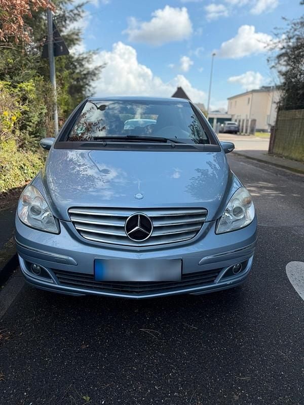 Gebraucht Mercedes B170 116 PS (85 kW) 2005 Andere farben Van / Kleinbus