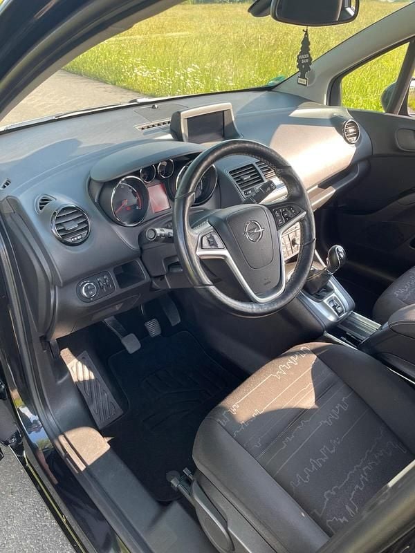 Gebraucht Opel Meriva 136 PS (100 kW) 2013 Schwarz Van / Kleinbus
