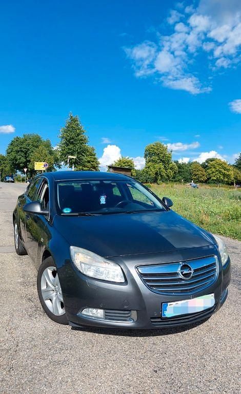 Silber Gebraucht 2009 Opel Insignia Innovation Limousine | 3.900 € (Fairer Preis) - Bild 1/4
