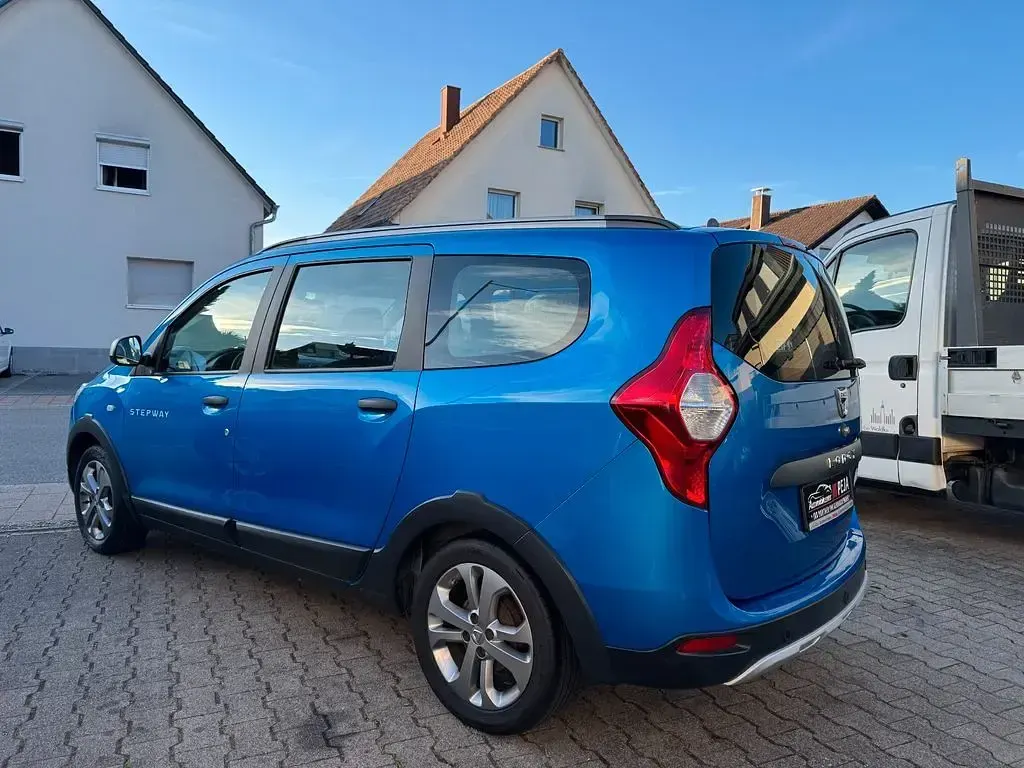 Gebraucht Dacia Lodgy Stepway 116 PS (85 kW) 2015 Blau Van / Kleinbus