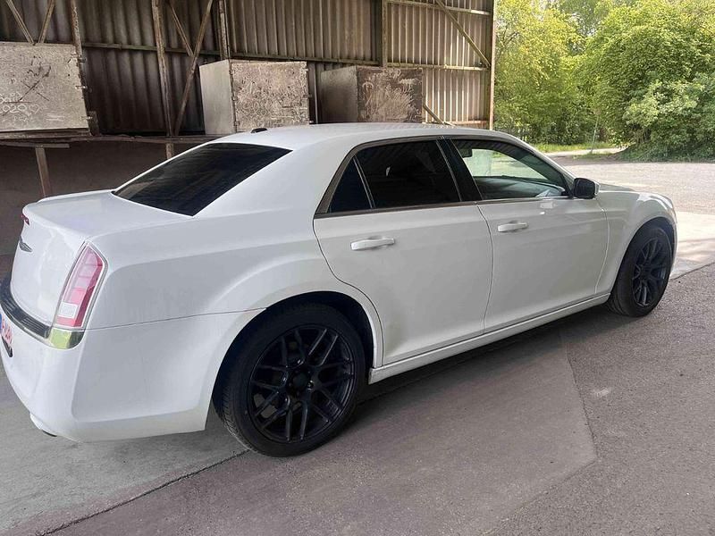 Usado Chrysler 300C 296 CV (217 kW) 2014 Blanco Berlina