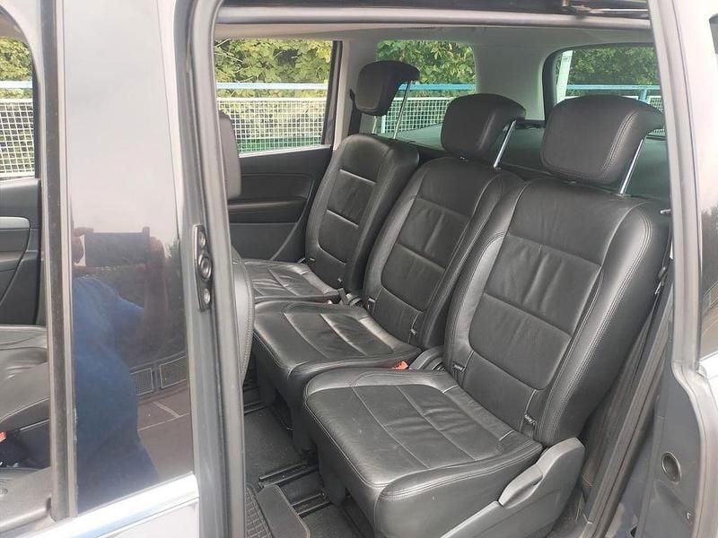 Gebraucht VW Sharan Comfortline 140 PS (102 kW) 2012 Schwarz Van / Kleinbus