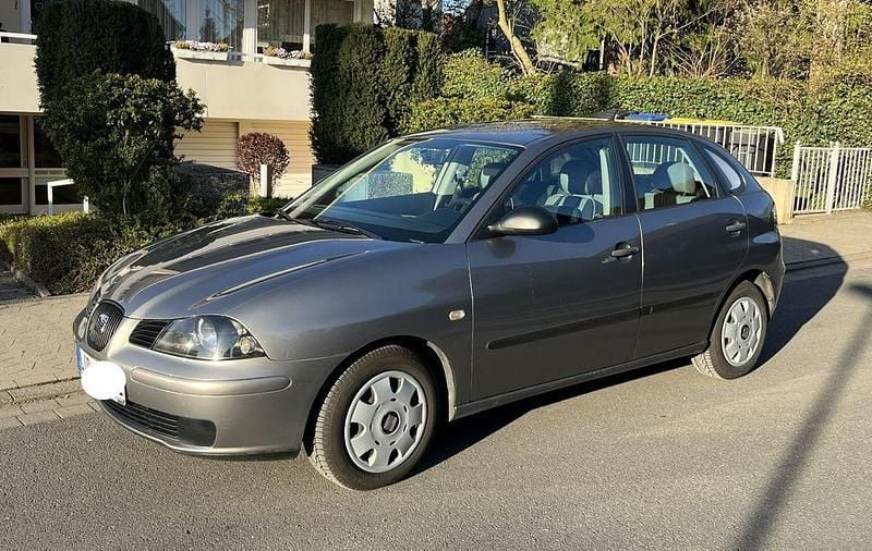 Gebraucht Seat Ibiza 75 PS (55 kW) 2003 Grau Kleinwagen