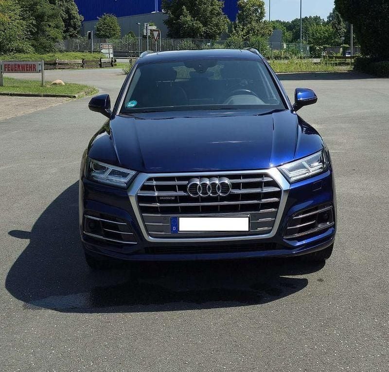 Blau Gebraucht 2020 Audi Q5 Sport SUV | 36.500 € (Guter Preis) - Bild 1/4