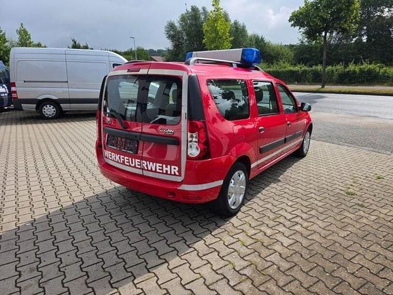 Gebraucht Dacia Logan 132 PS (97 kW) 2011 Rot Limousine