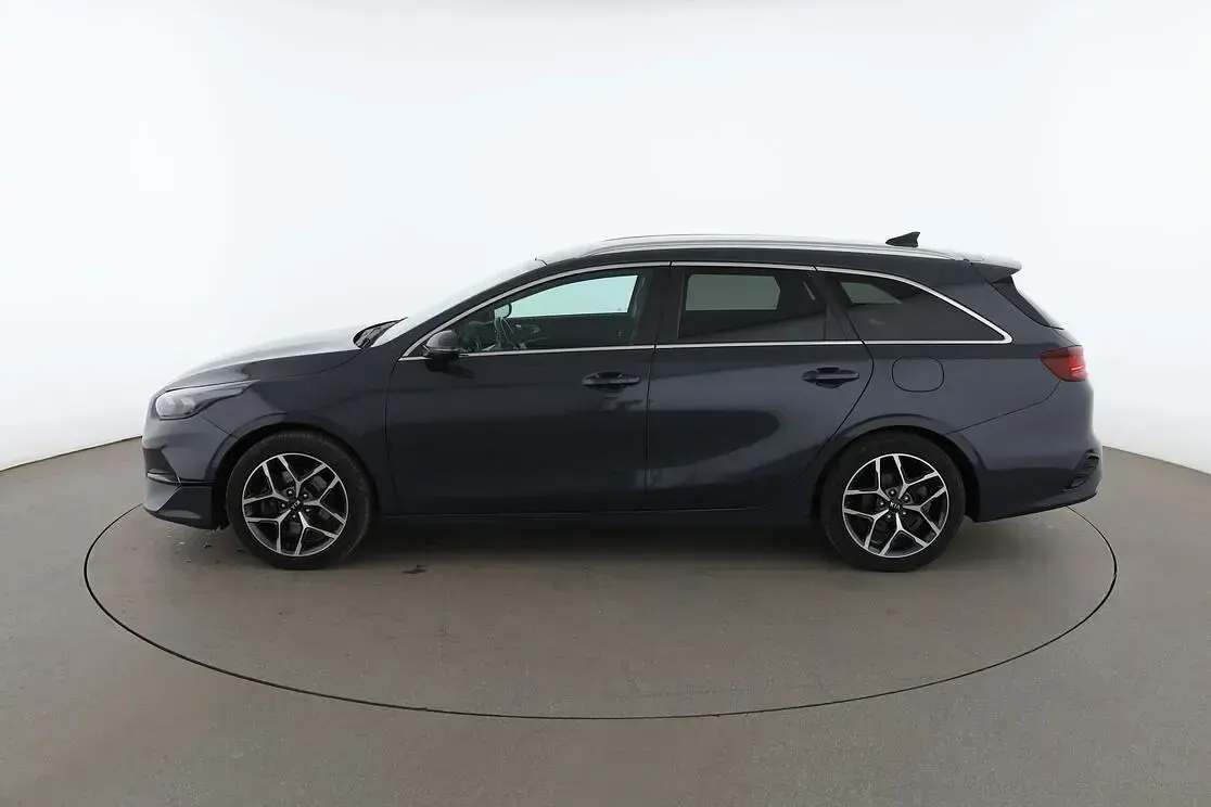 Gebraucht Kia Ceed Vision 2022 Grau Kleinwagen