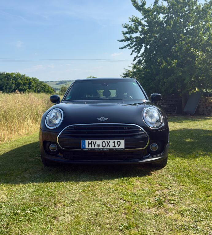 Schwarz Gebraucht 2020 Mini One Clubman Kombi | 18.600 € (Fairer Preis) - Bild 1/4