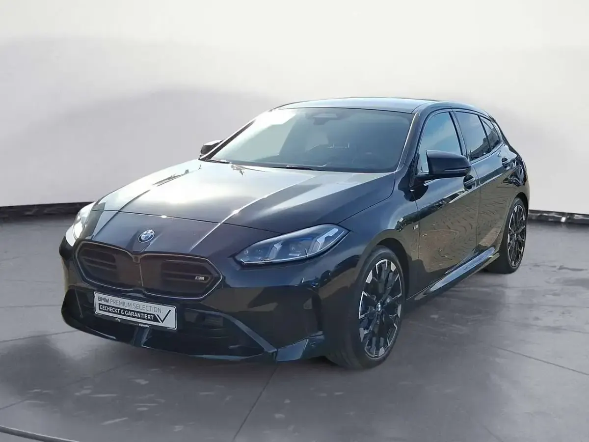 Usata BMW 135 300 CV (220 kW) 2025 Nero Utilitaria