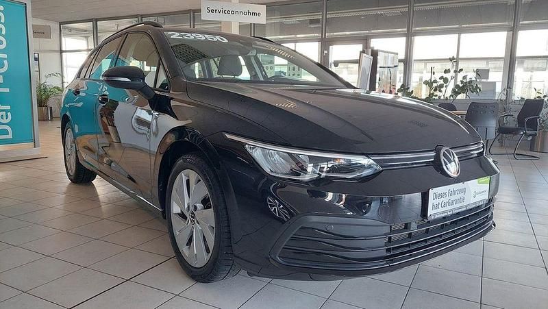 Gebraucht VW Golf VIII Life 110 PS (80 kW) 2020 Schwarz Kombi