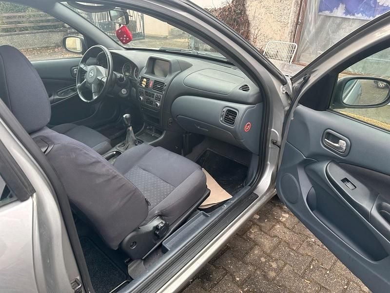 Gebraucht Nissan Almera 98 PS (72 kW) 2004 Andere farben Kleinwagen