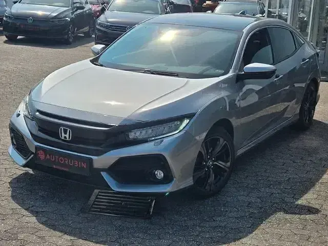 Gebraucht Honda Civic Executive 129 PS (94 kW) 2017 Silber Limousine