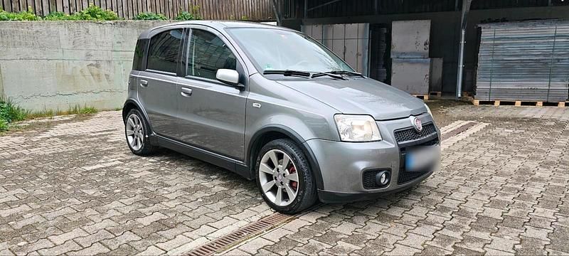 Gebraucht Fiat Panda 101 PS (74 kW) 2007 Grau Kleinwagen