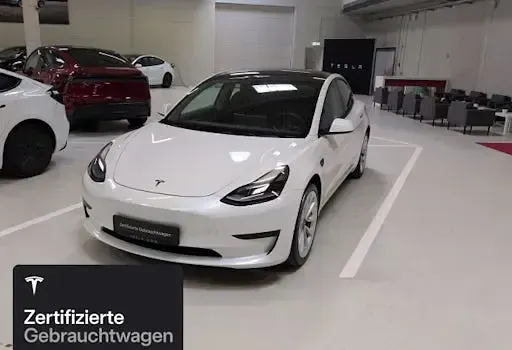 Gebraucht Tesla Model 3 RWD 205 kW (279 PS) 2023 Weiß Limousine