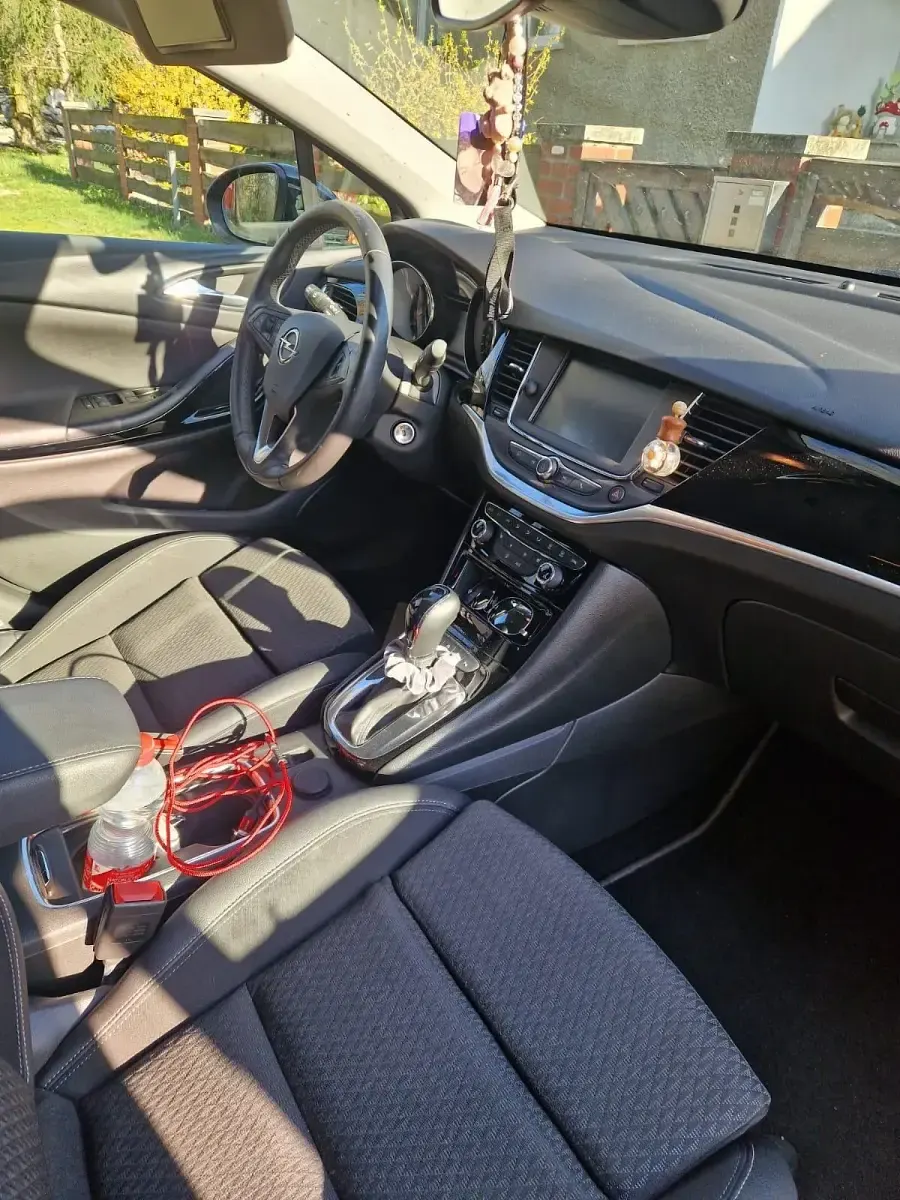 Gebraucht Opel Astra 135 PS (99 kW) 2019 Schwarz Kombi