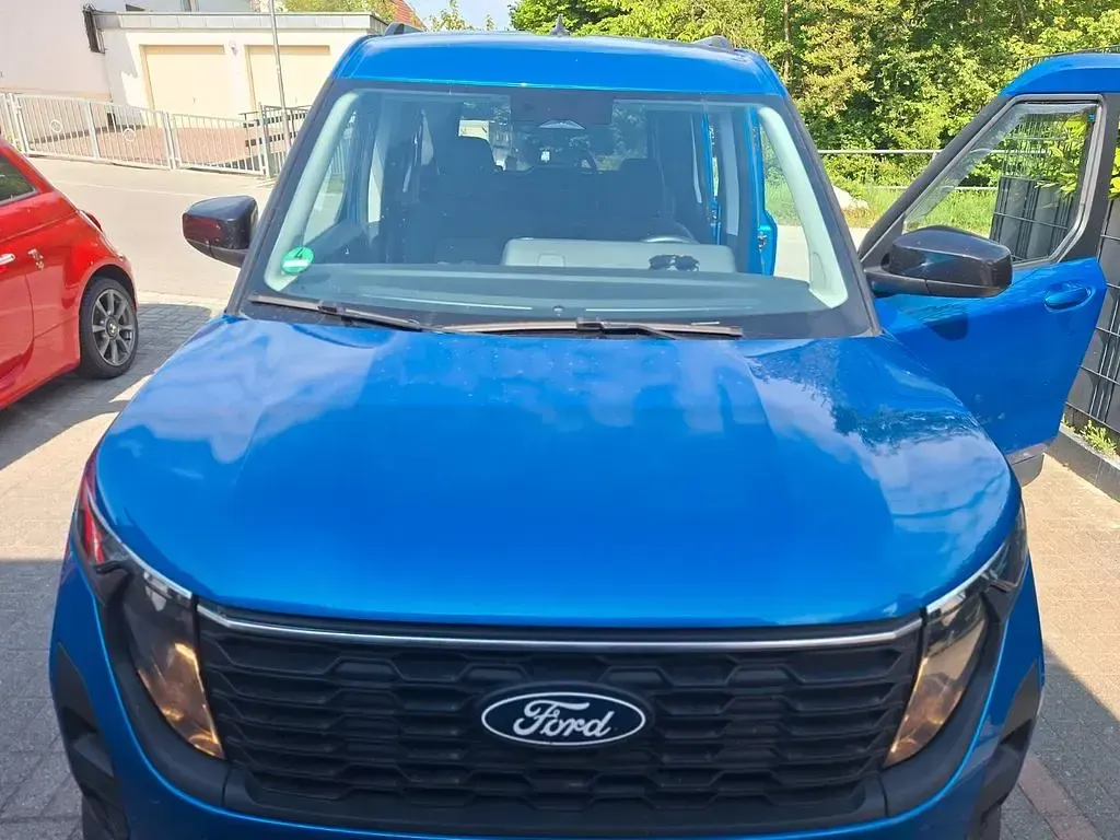 Gebraucht Ford Tourneo Courier Active 125 PS (91 kW) 2024 Blau Van / Kleinbus