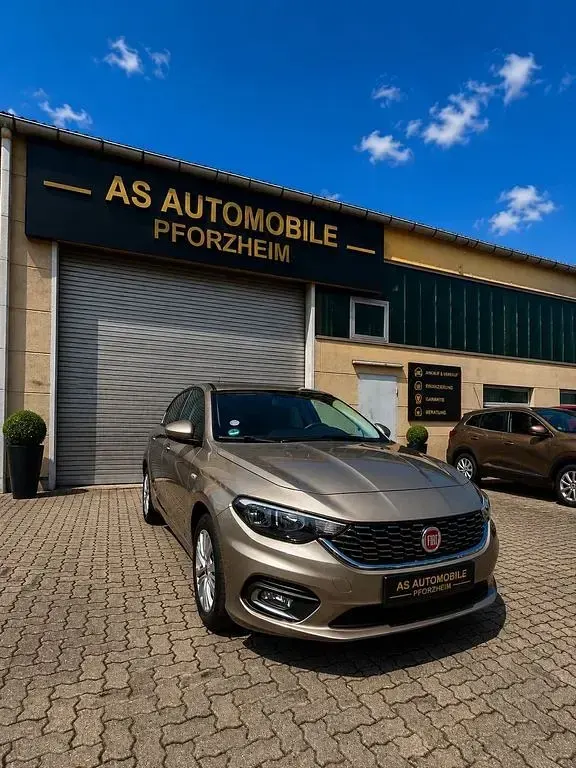 Gebraucht Fiat Tipo Pop 95 PS (69 kW) 2018 Beige Limousine
